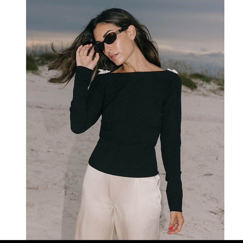 ANTONIO MELANI Black Sweatshirt with White Floral Accents - Picture 2 of 7